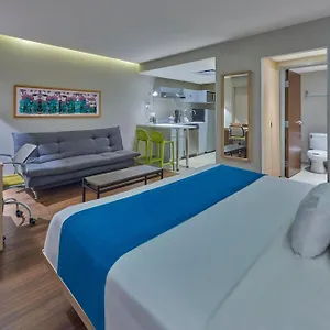 4* Apartahotel Express By Marriott